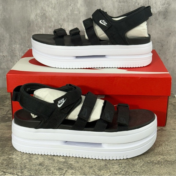 NEW Nike Icon Classic Sandals Women 12 Black/White - Picture 1 of 11